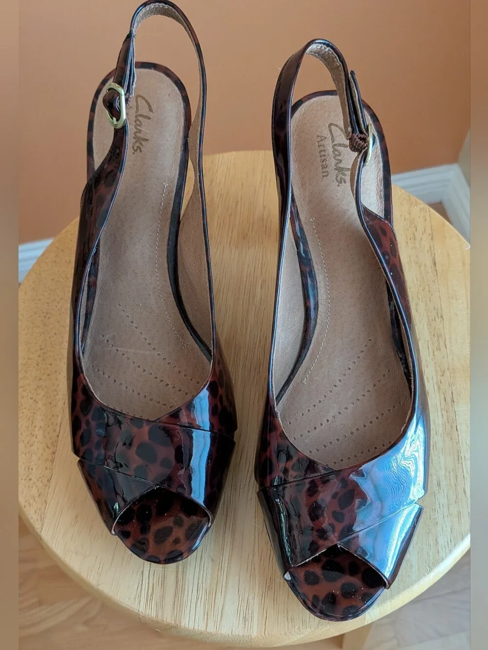 Clarks Artisan Brown Leopard Patent Slingback Peep-Toe Wedges Size 11